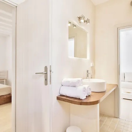 Baba 3* Houlakia (Mykonos)