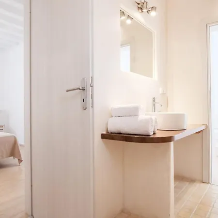 Baba 3* Houlakia (Mykonos)